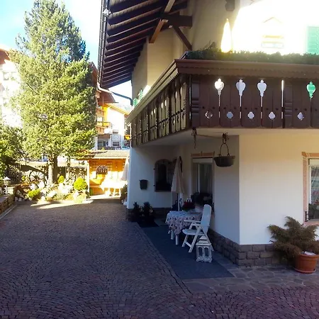 Evelin Selva di Val Gardena